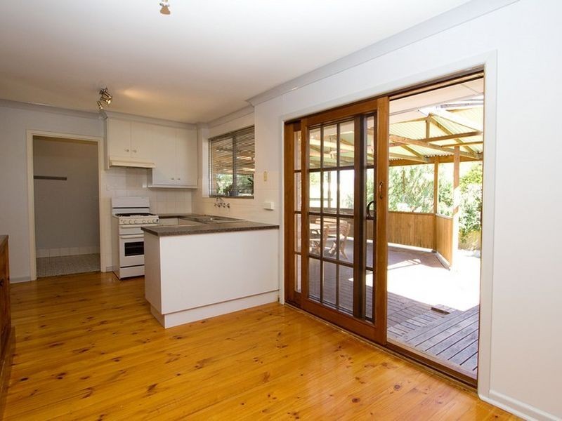 15 Pope Cres, Hope Valley SA 5090