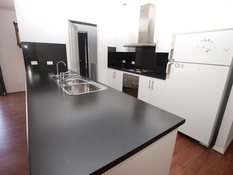 15 Graeber Road, Smithfield SA 5114