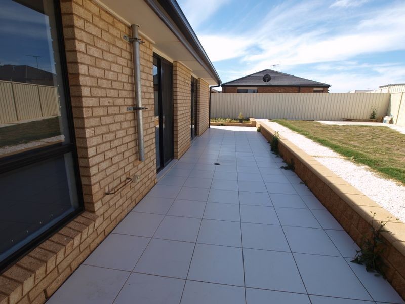 15 Graeber Road, Smithfield SA 5114