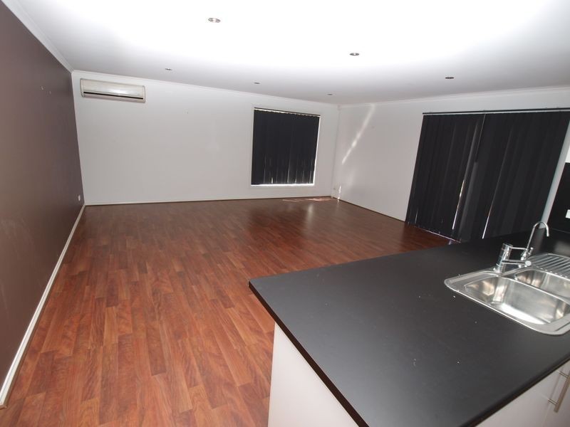 15 Graeber Road, Smithfield SA 5114