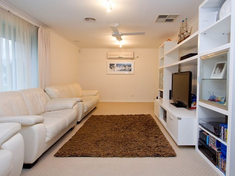 8 Barton Court, St Agnes SA 5097