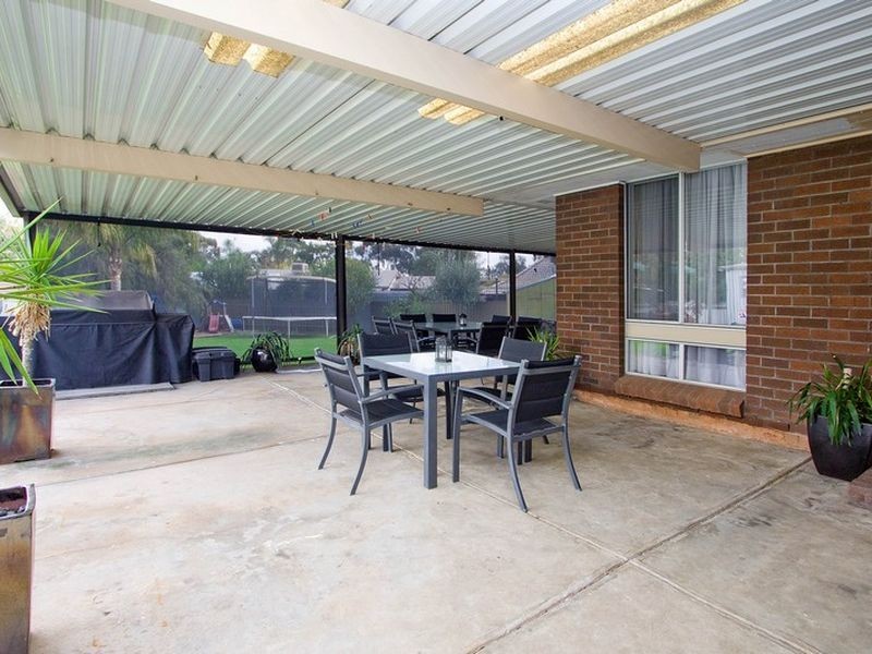 8 Barton Court, St Agnes SA 5097