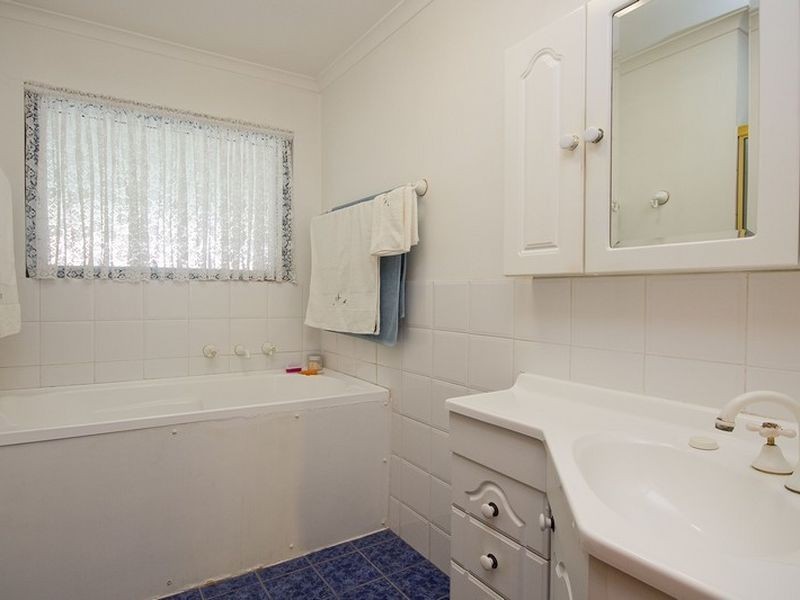 11 Kirk Street, Redwood Park SA 5097