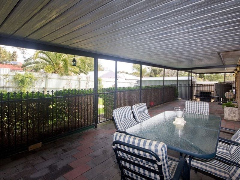 11 Kirk Street, Redwood Park SA 5097