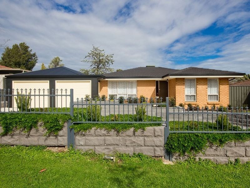 11 Kirk Street, Redwood Park SA 5097