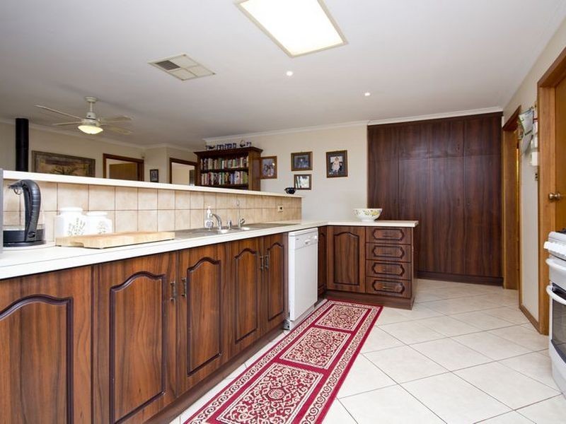 16 Grandview Drive, Hillbank SA 5112