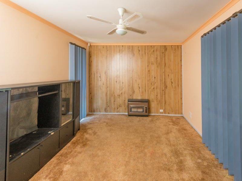 33 Ramsay Way, Para Hills West SA 5096