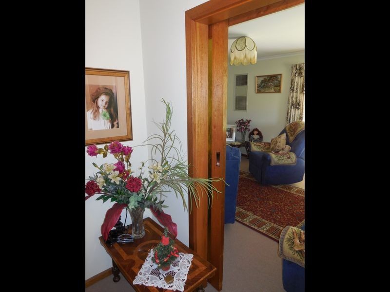 60 Cronulla Drive, Redwood Park SA 5097