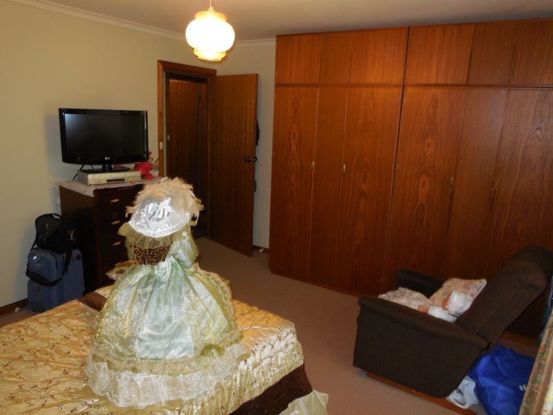 60 Cronulla Drive, Redwood Park SA 5097