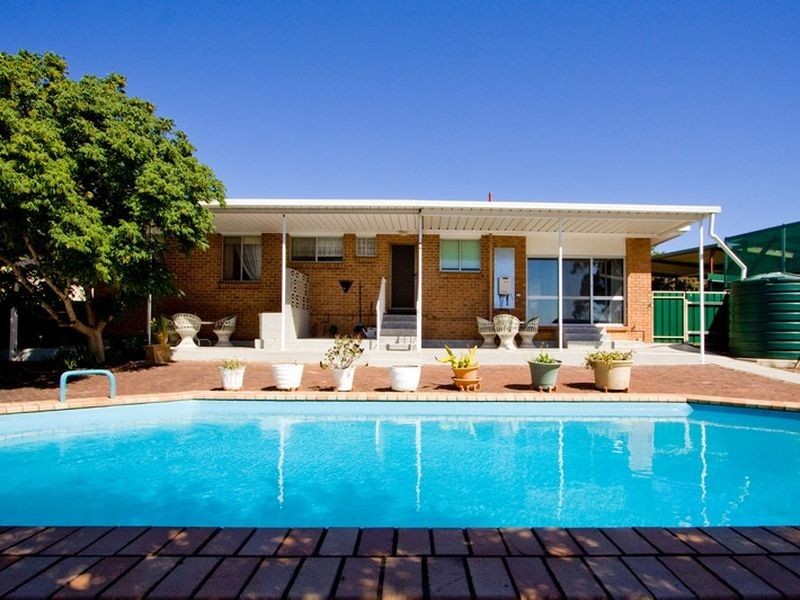 28 Far View Crescent, Ridgehaven SA 5097