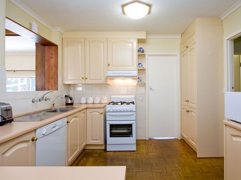 28 Far View Crescent, Ridgehaven SA 5097