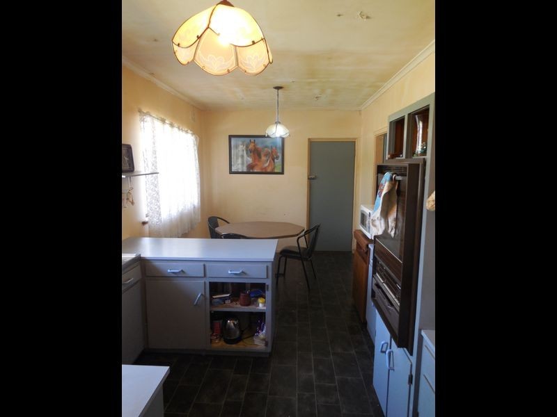 8 Sharon Drive, Para Hills SA 5096