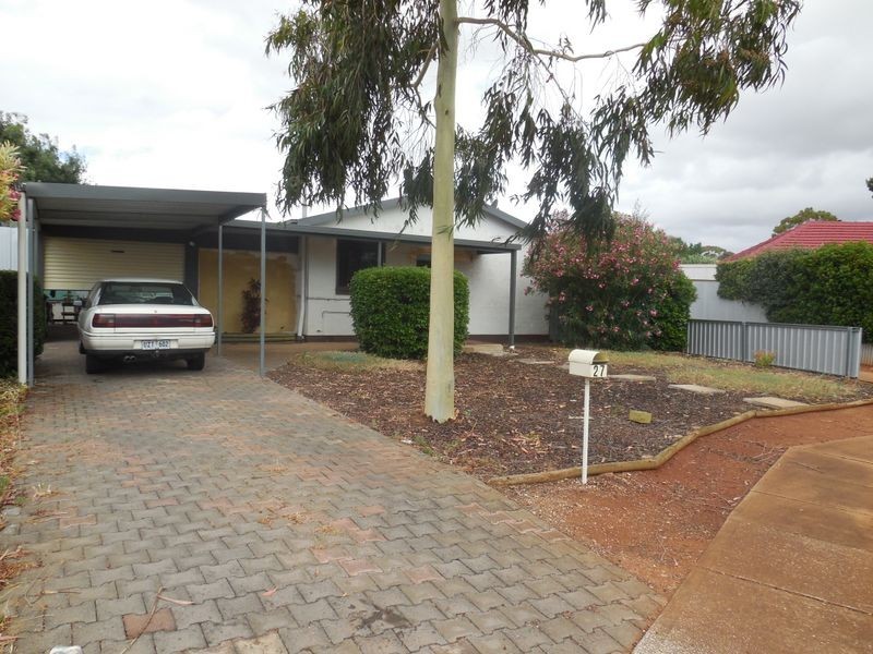 27 Fairfield Street, Elizabeth Grove SA 5112