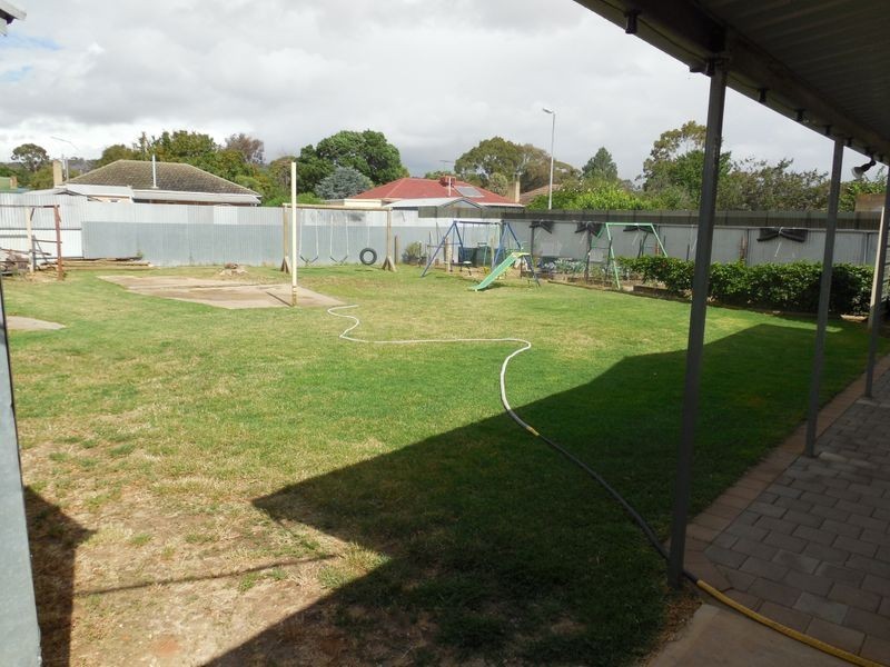27 Fairfield Street, Elizabeth Grove SA 5112