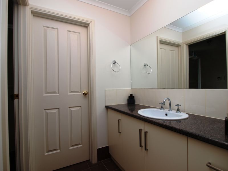 4B Tangarine Court, Munno Para West SA 5115