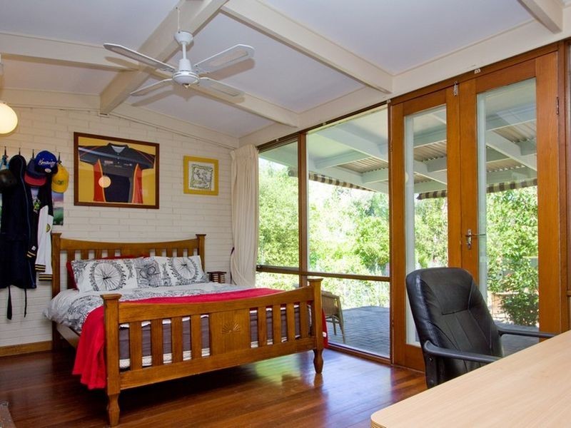 4 Hudson Ave, Rostrevor SA 5073