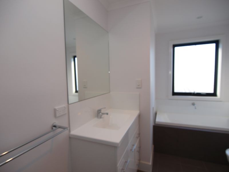 9A Lucia Place, Mawson Lakes SA 5095