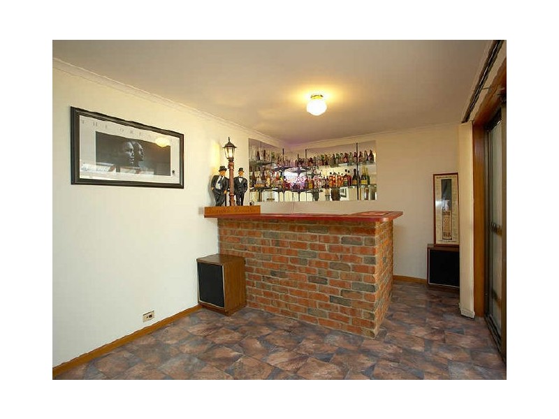 4 Rawe Court, Redwood Park SA 5097