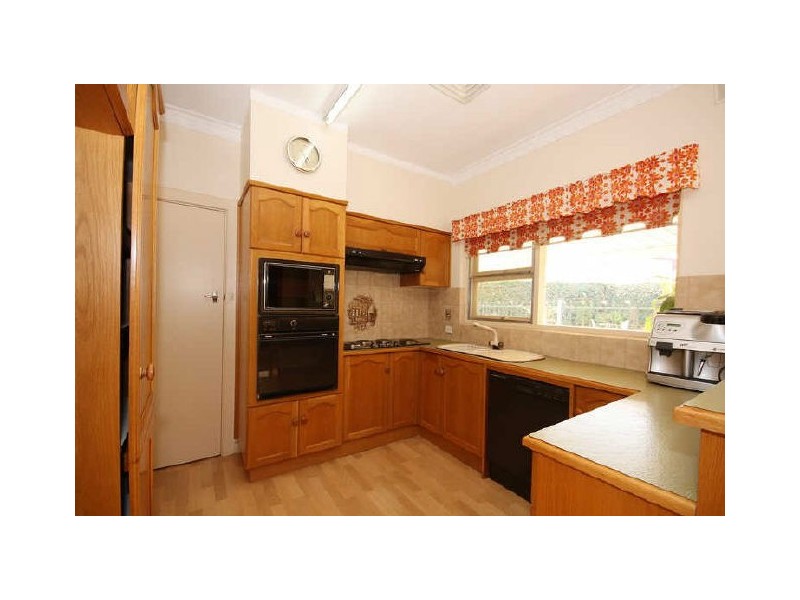 20 Geraldine Street, Valley View SA 5093