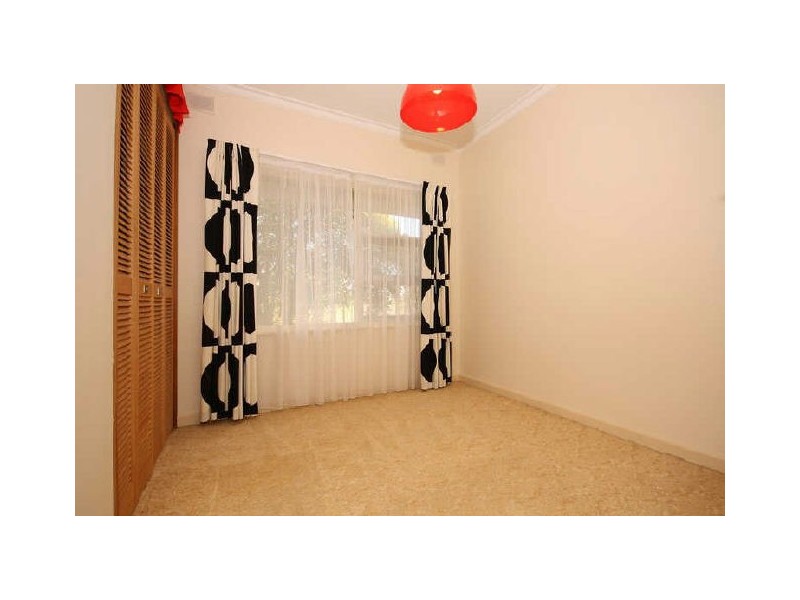 20 Geraldine Street, Valley View SA 5093