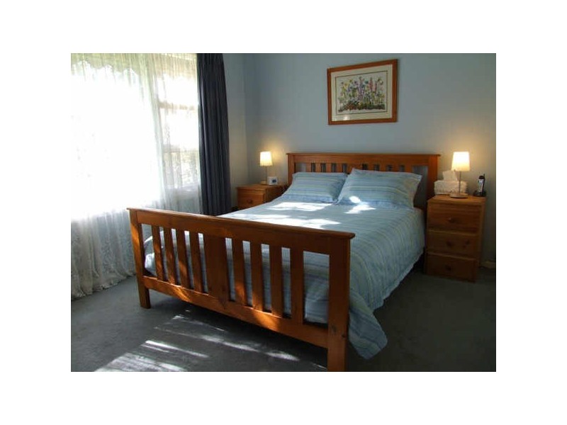 279 Wright Road, Valley View SA 5093