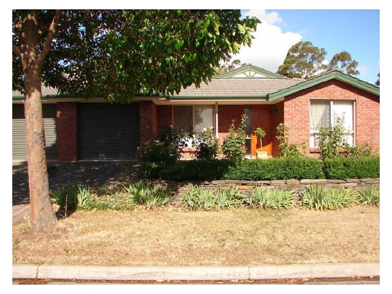 7 Scullin Cres, Hope Valley SA 5090