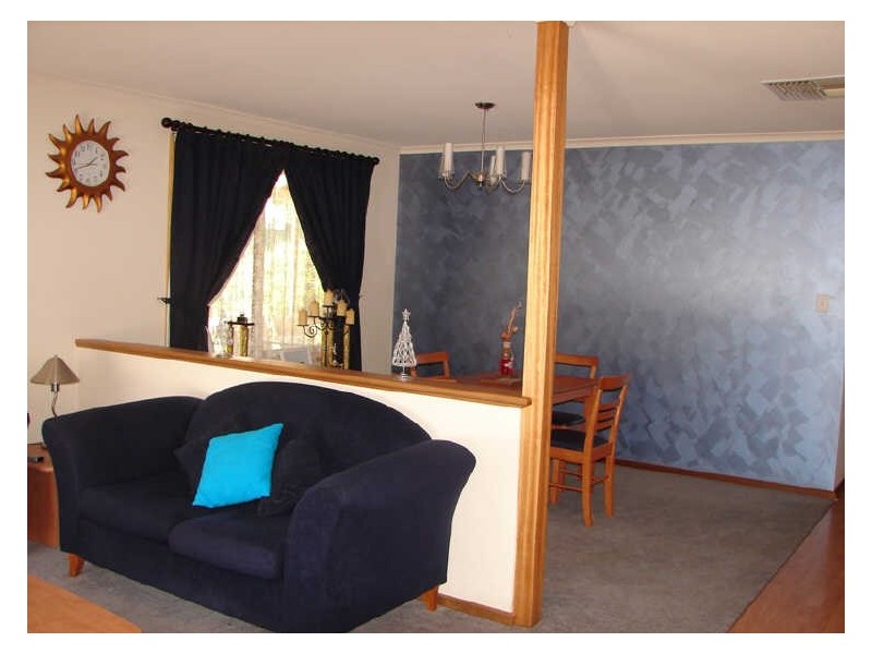 7 Scullin Cres, Hope Valley SA 5090