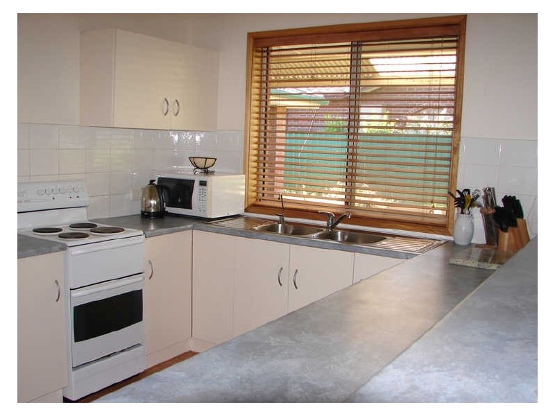 7 Scullin Cres, Hope Valley SA 5090