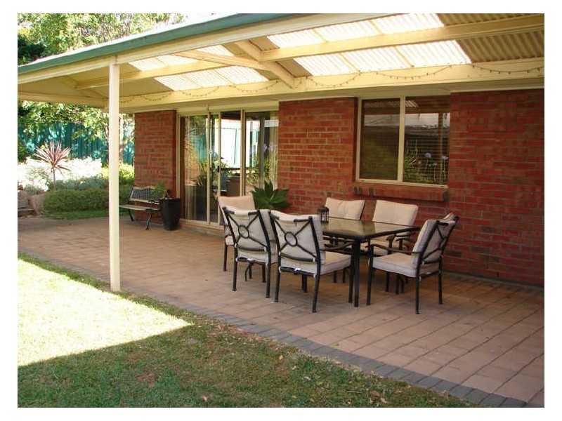 7 Scullin Cres, Hope Valley SA 5090