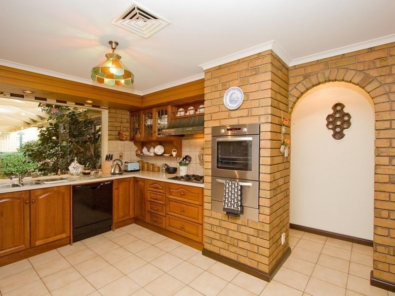 11 Mintanta Drive, Banksia Park SA 5091