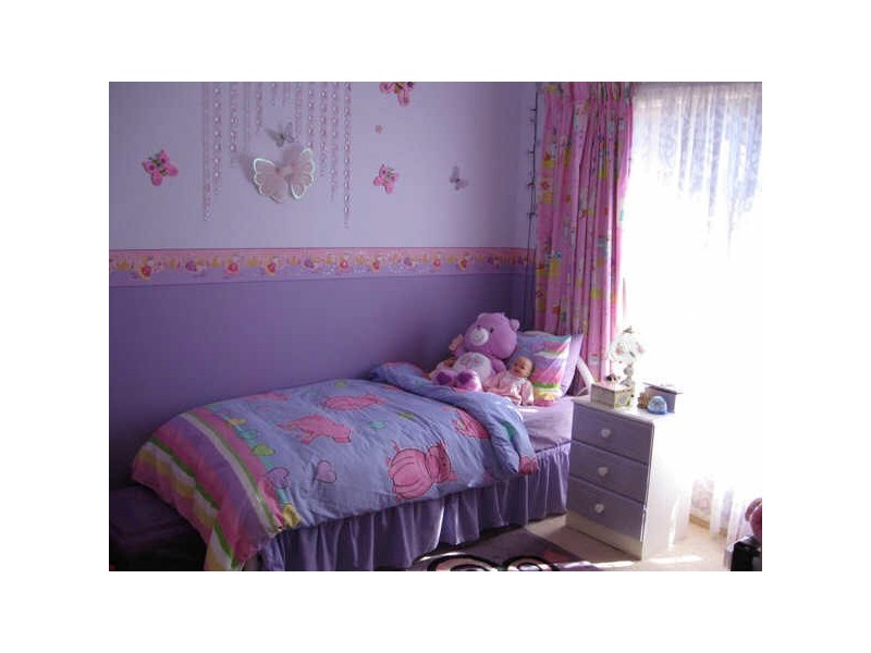 4 Kopoola Cres, Gilles Plains SA 5086