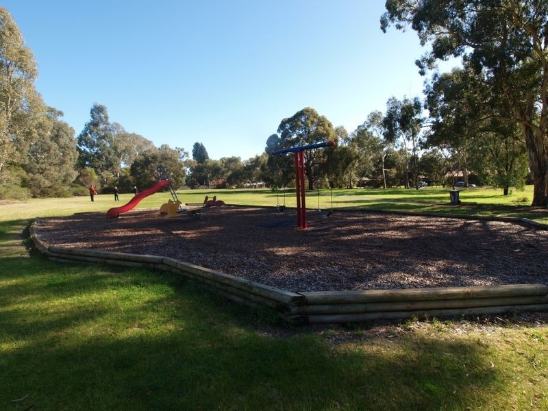 15 Crampton Street, Fairview Park SA 5126