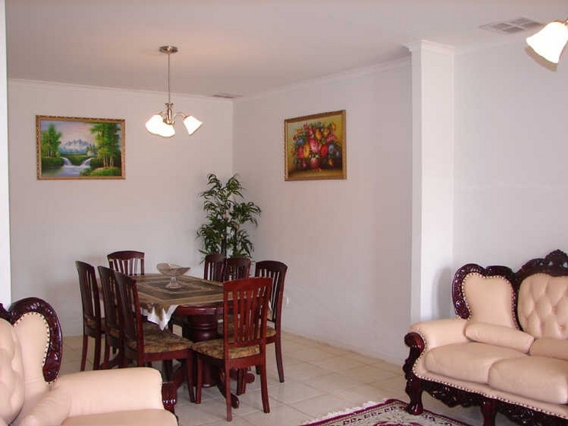 2 Kopoola Cres, Gilles Plains SA 5086
