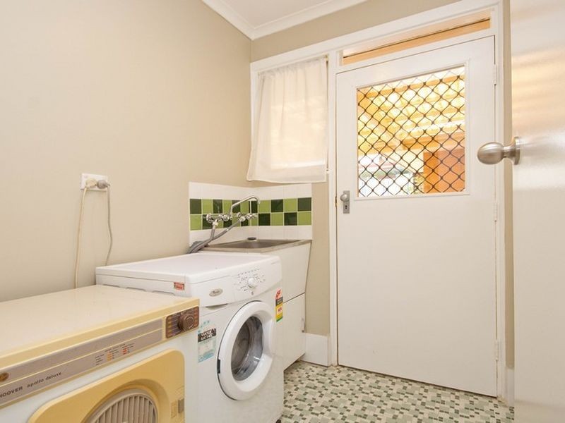 4 Pope Crescent, Hope Valley SA 5090