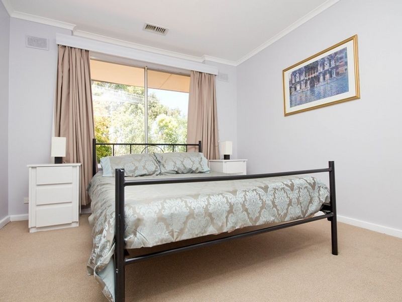 4 Pope Crescent, Hope Valley SA 5090