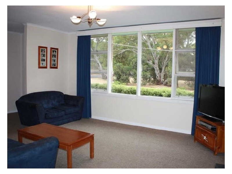 1 Leane Avenue, Ridgehaven SA 5097