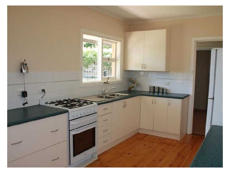 1 Leane Avenue, Ridgehaven SA 5097