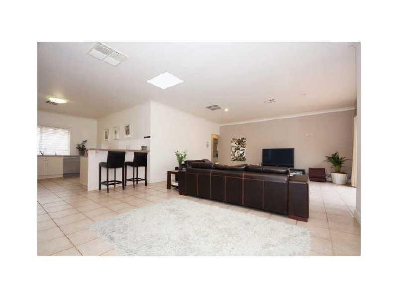 16 Breakwater Court, Gulfview Heights SA 5096