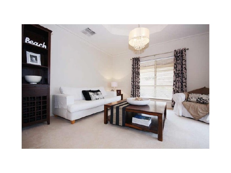 16 Breakwater Court, Gulfview Heights SA 5096