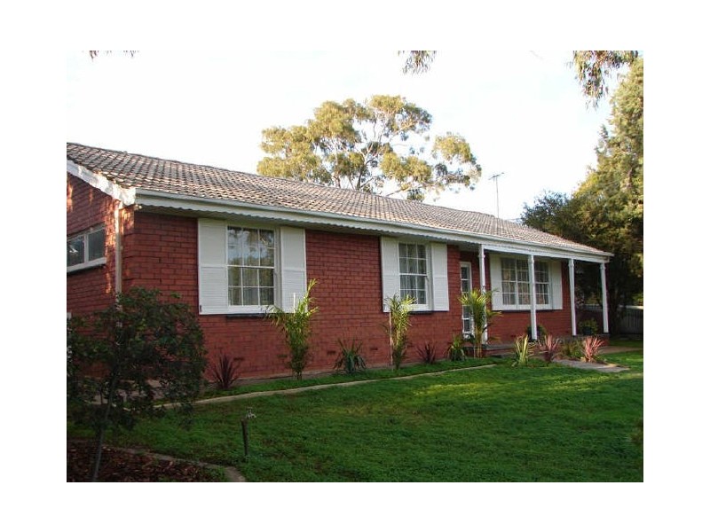 15 Lake View Cres, Highbury SA 5089