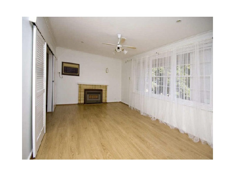 15 Lake View Cres, Highbury SA 5089