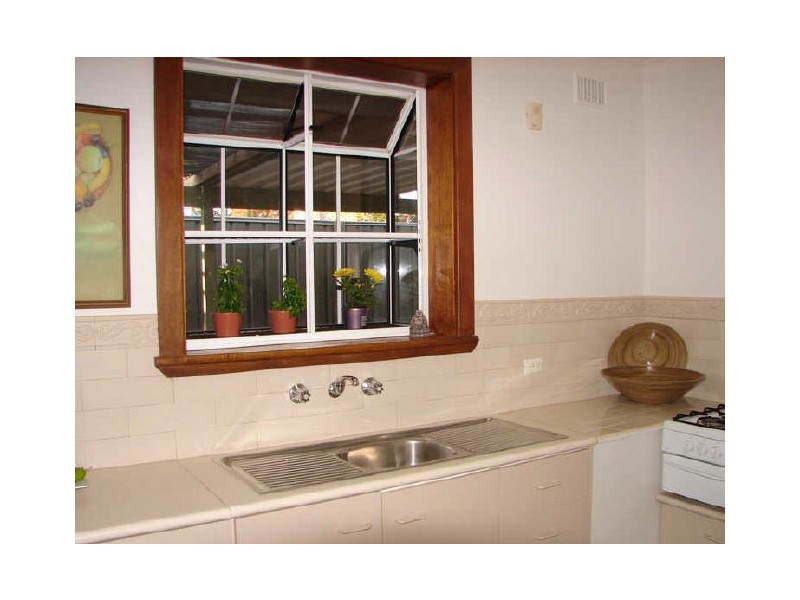 15 Lake View Cres, Highbury SA 5089