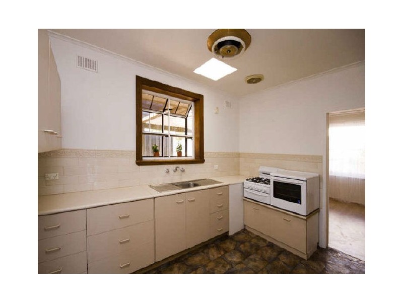 15 Lake View Cres, Highbury SA 5089