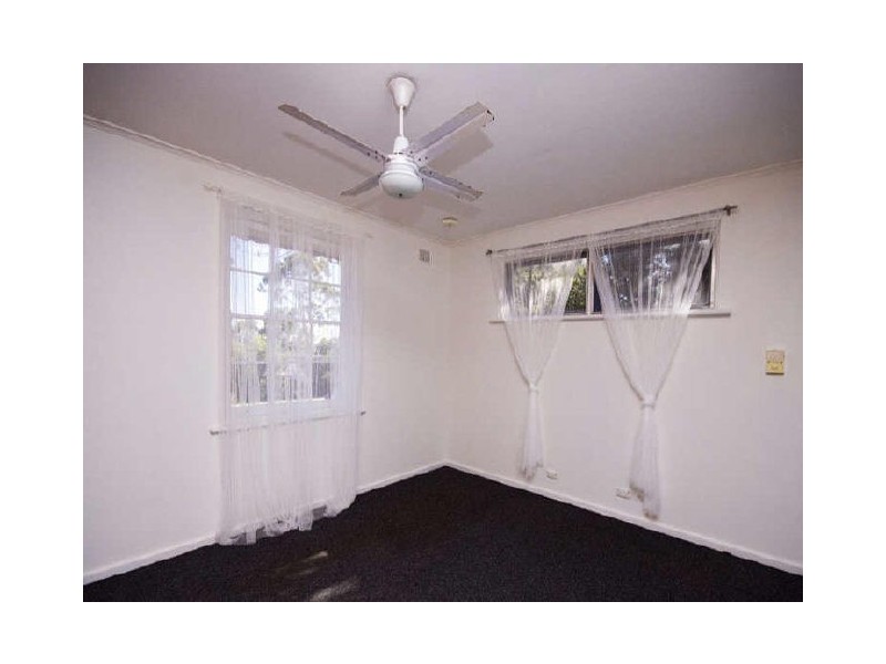 15 Lake View Cres, Highbury SA 5089