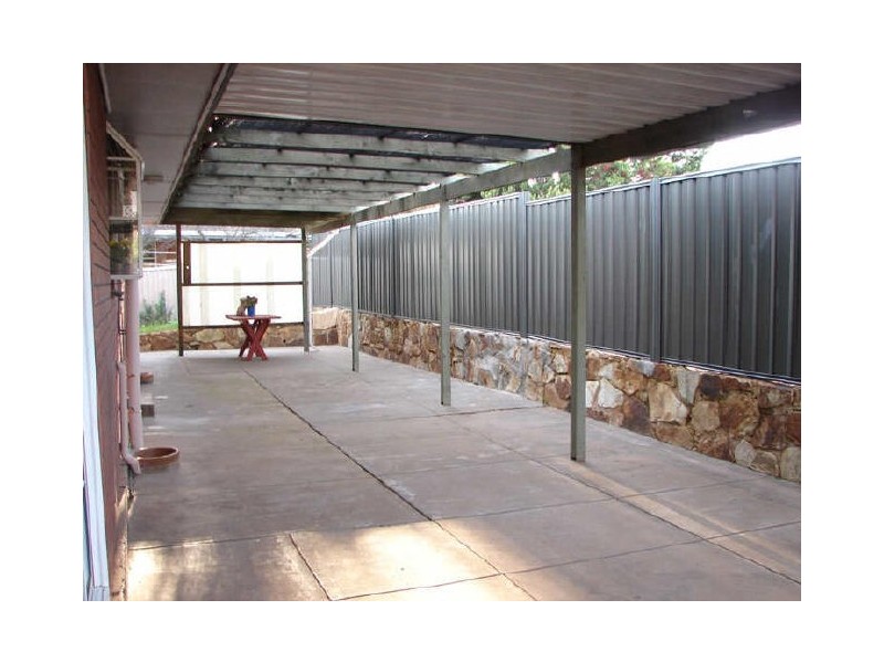 15 Lake View Cres, Highbury SA 5089