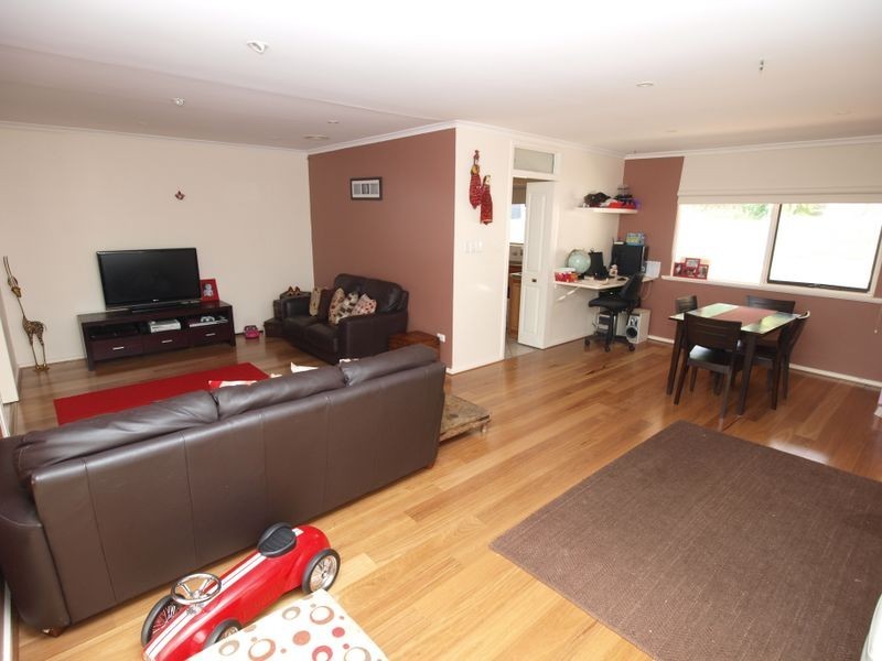 20 Carnarvon Avenue, Redwood Park SA 5097