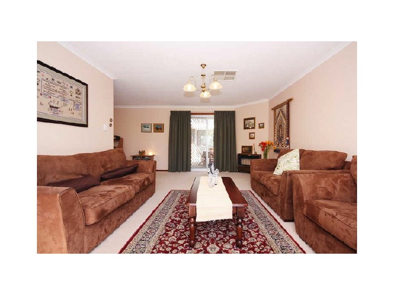11 Hillrise Ct, Wynn Vale SA 5127