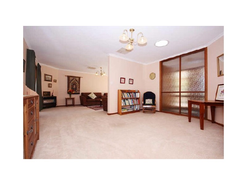 11 Hillrise Ct, Wynn Vale SA 5127