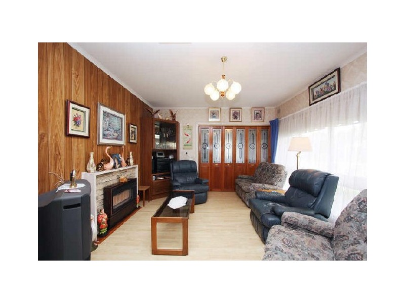 1 Kelleway St, Parafield Gardens SA 5107