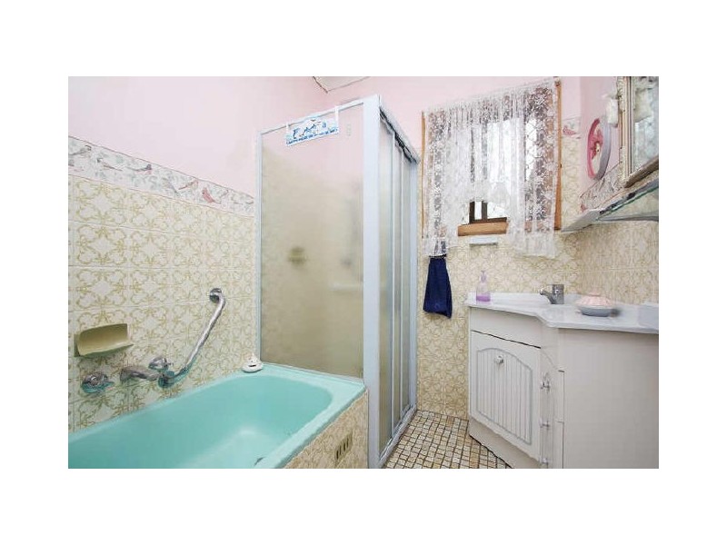 1 Kelleway St, Parafield Gardens SA 5107